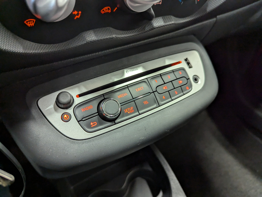 Renault Twingo — 21