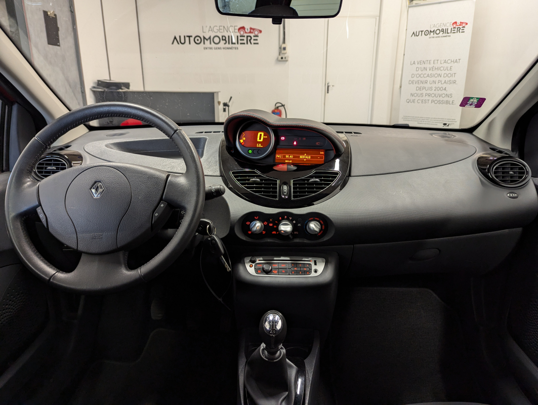 Renault Twingo — 9