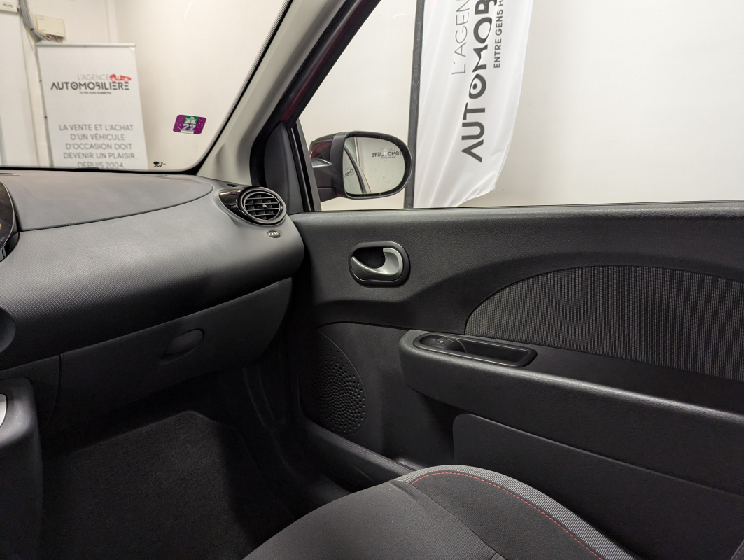 Renault Twingo — 10