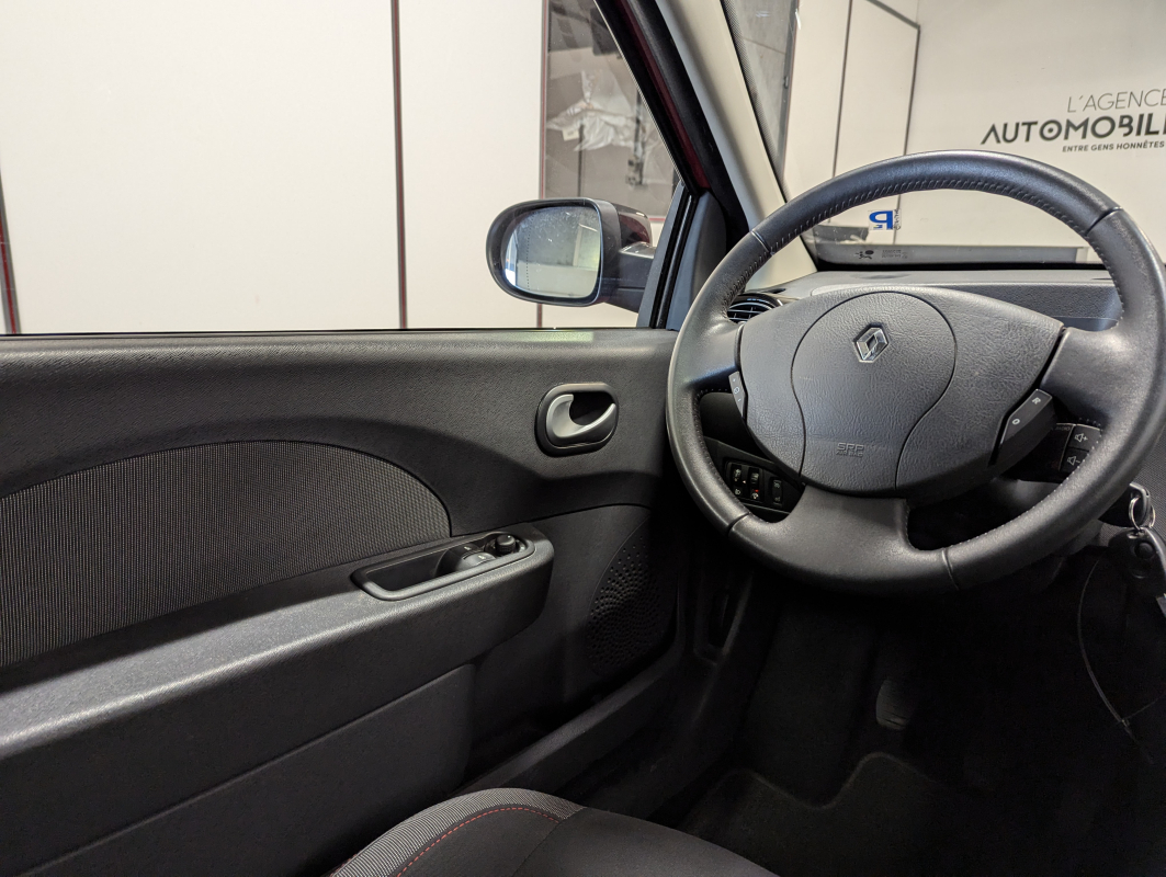 Renault Twingo — 8