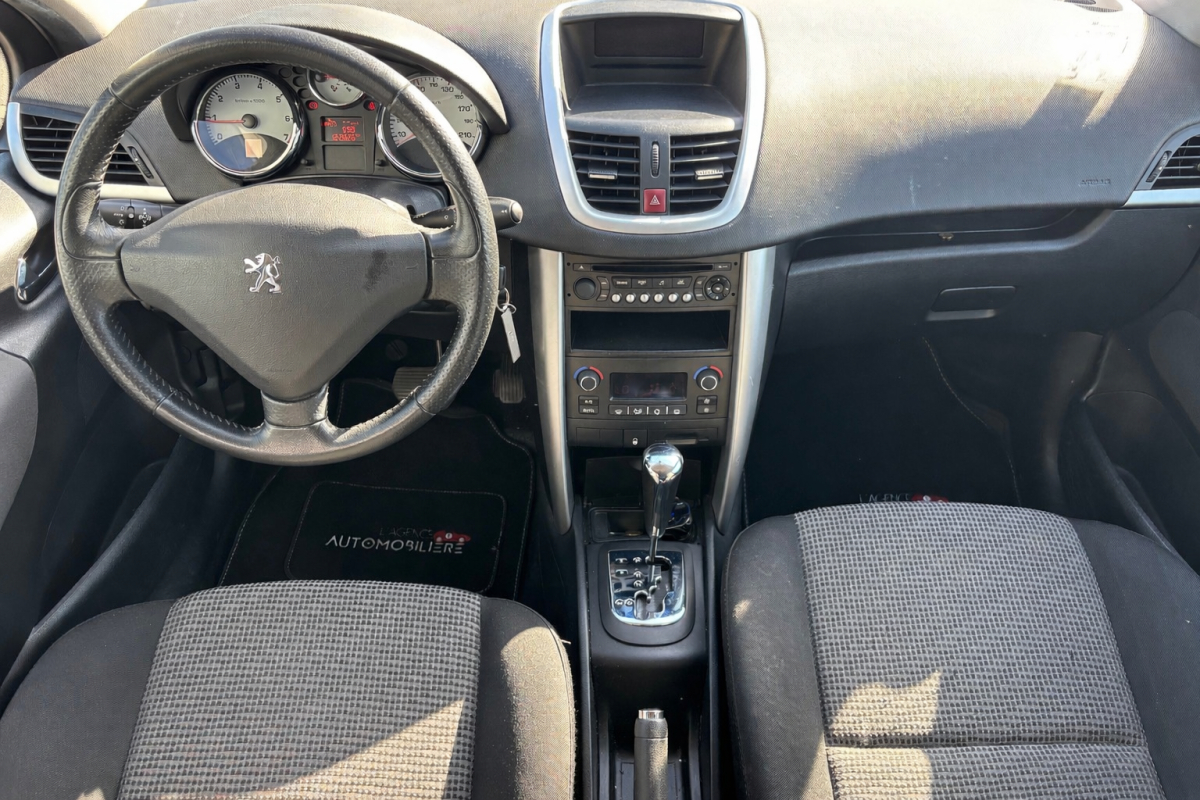 Peugeot 207 — 9