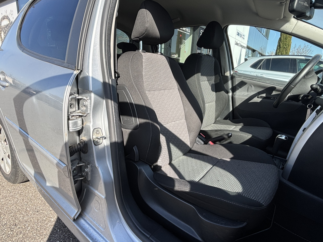 Peugeot 207 — 11