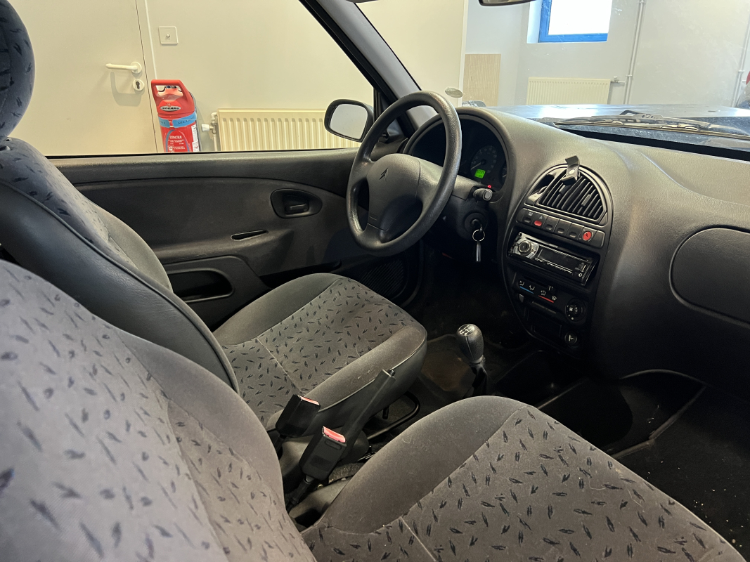 Citroen Saxo — 8