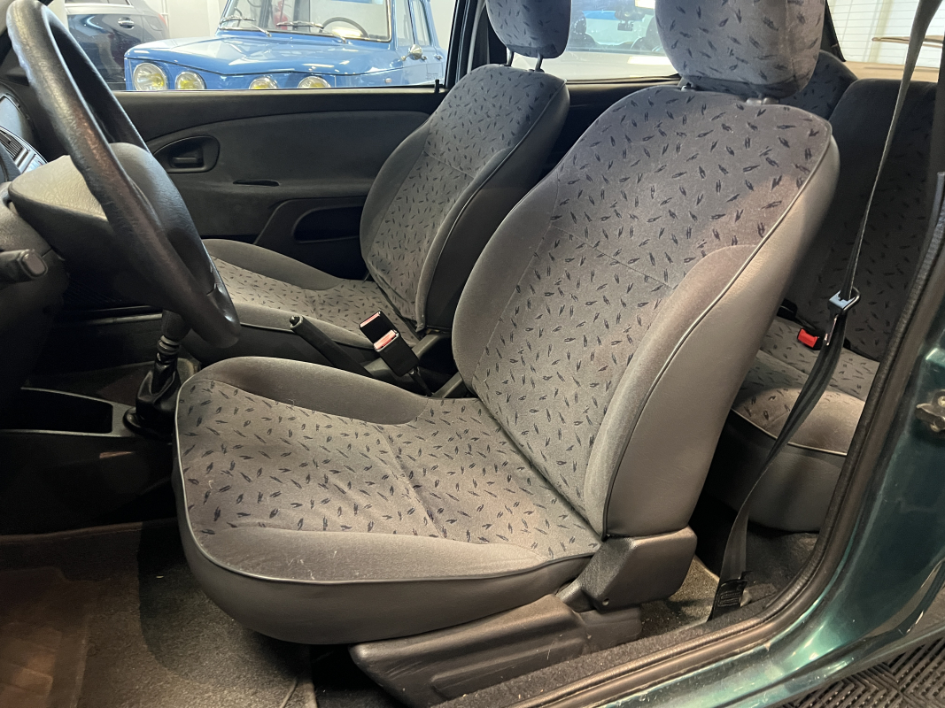 Citroen Saxo — 7