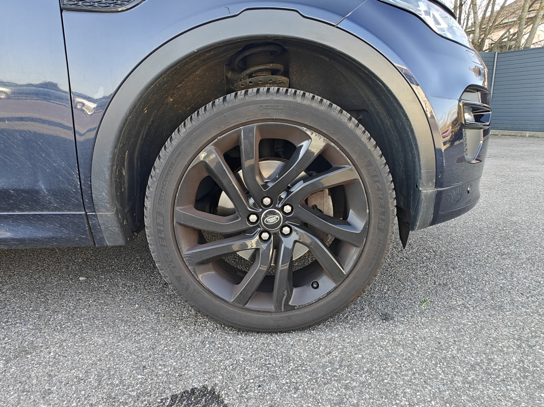Land Rover Discovery Sport — 40