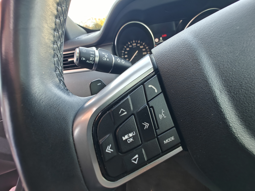 Land Rover Discovery Sport — 22