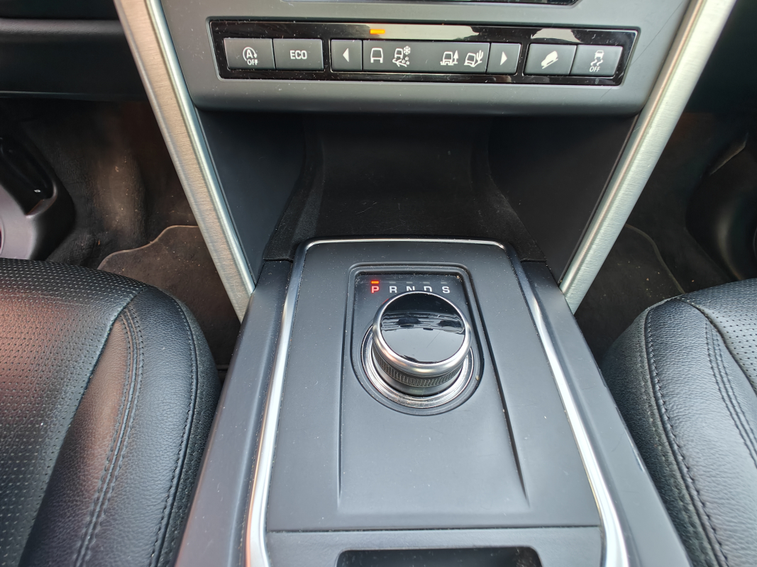 Land Rover Discovery Sport — 28