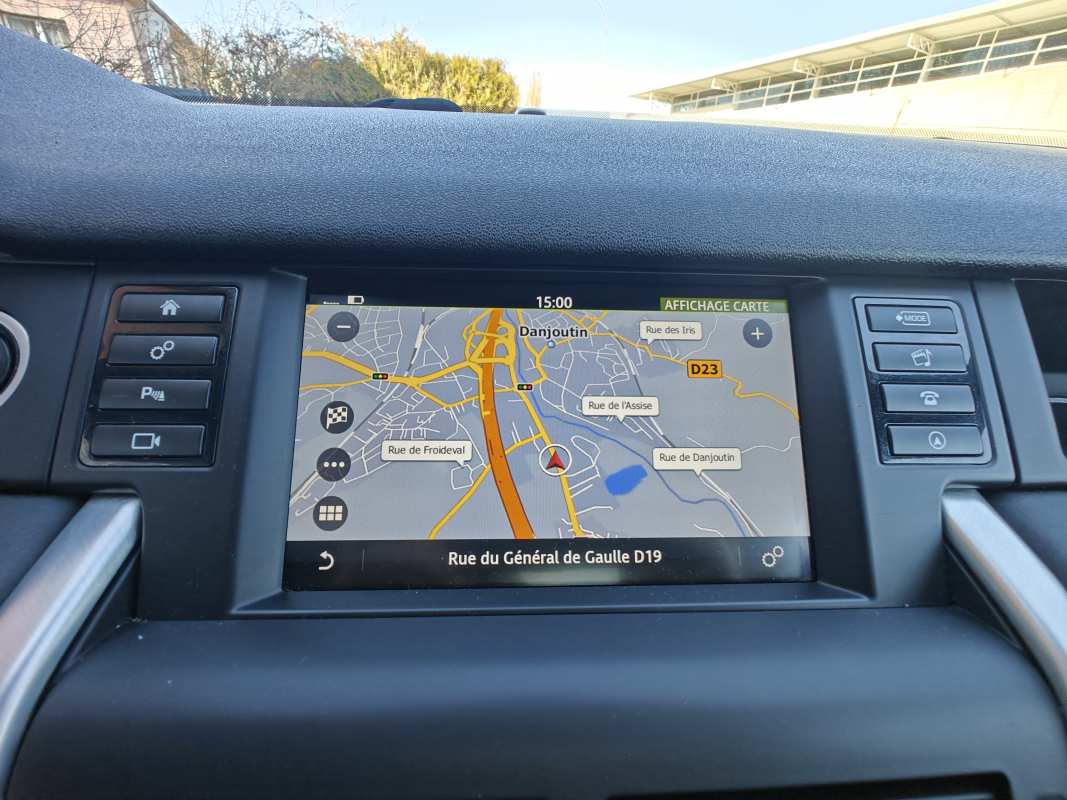 Land Rover Discovery Sport — 26