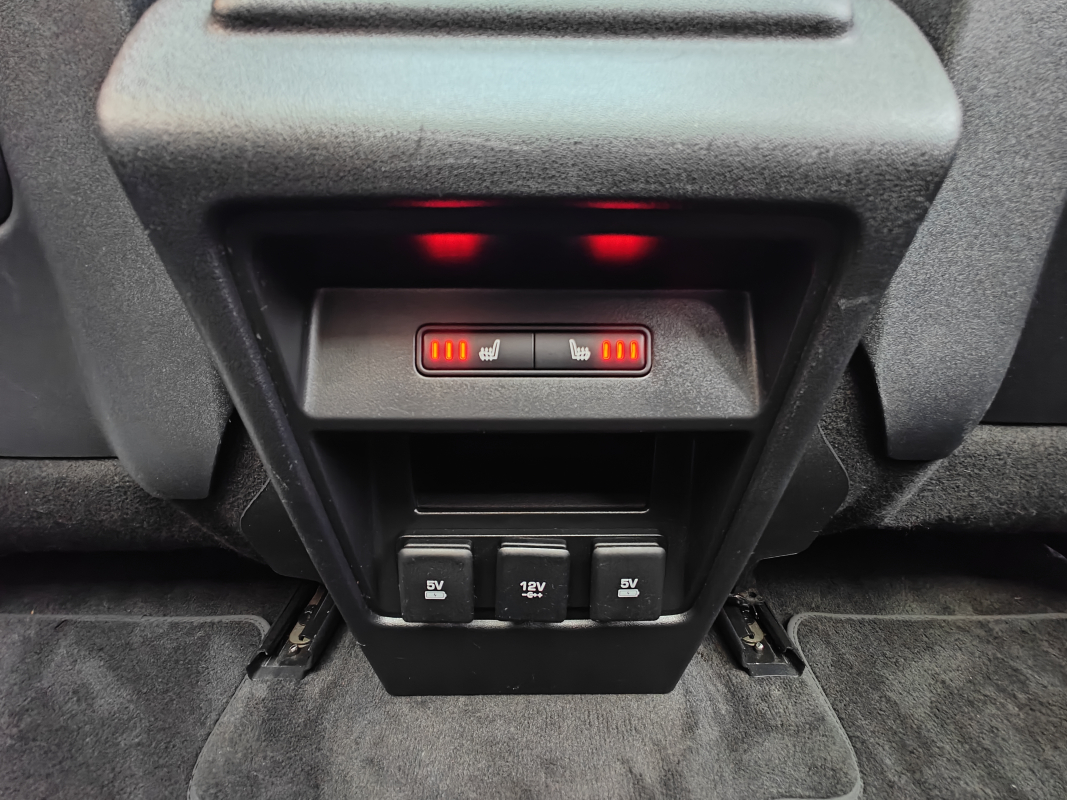 Land Rover Discovery Sport — 37