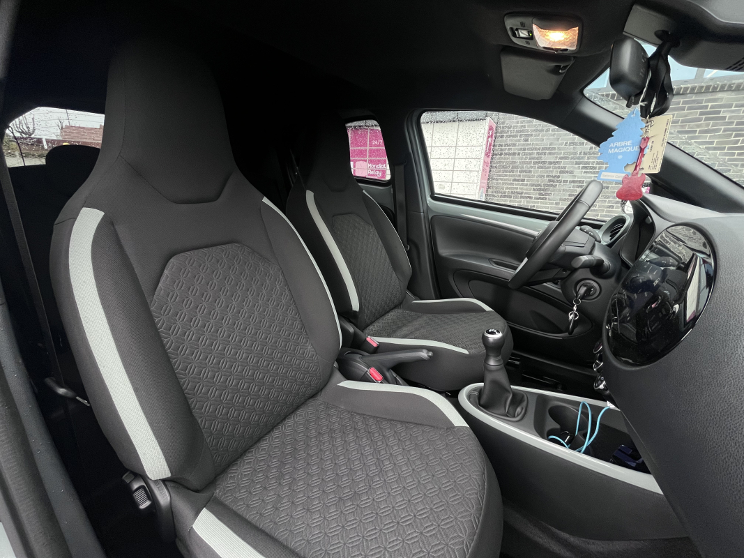 Toyota Aygo X — 14