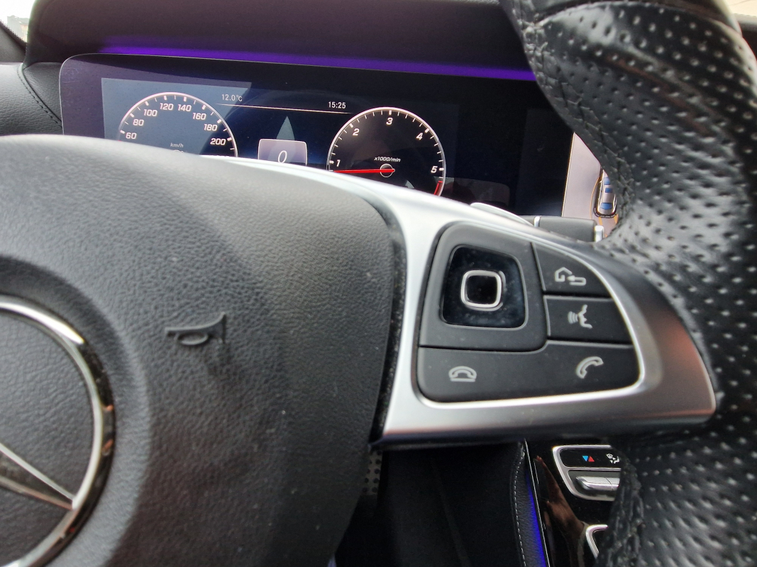 Mercedes Classe E — 27