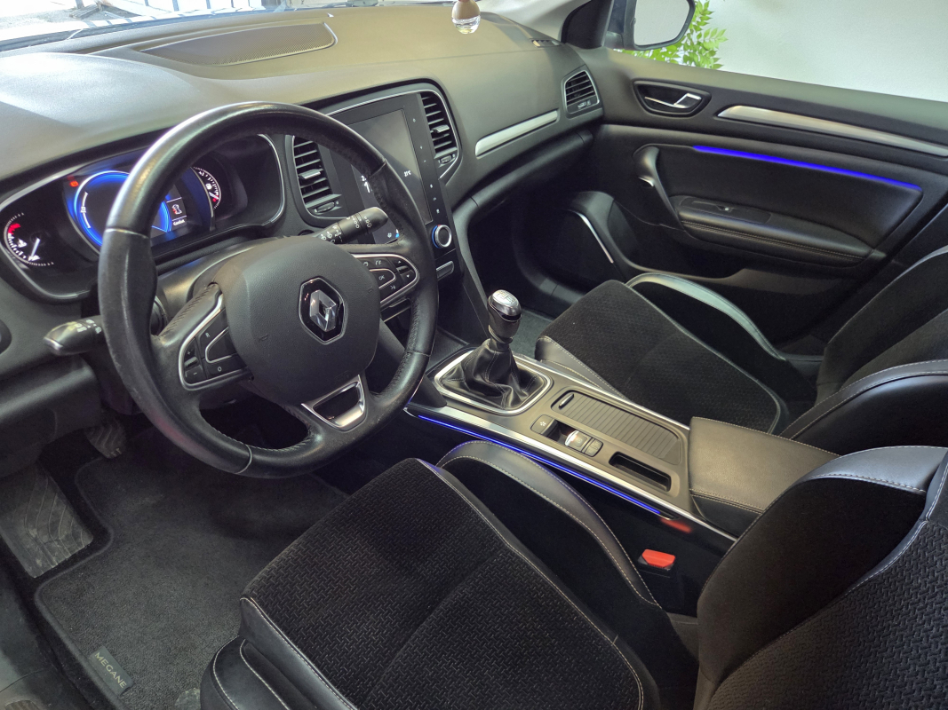 Renault Megane — 10