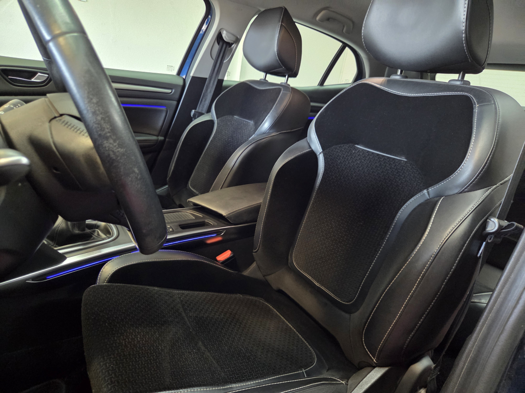 Renault Megane — 11