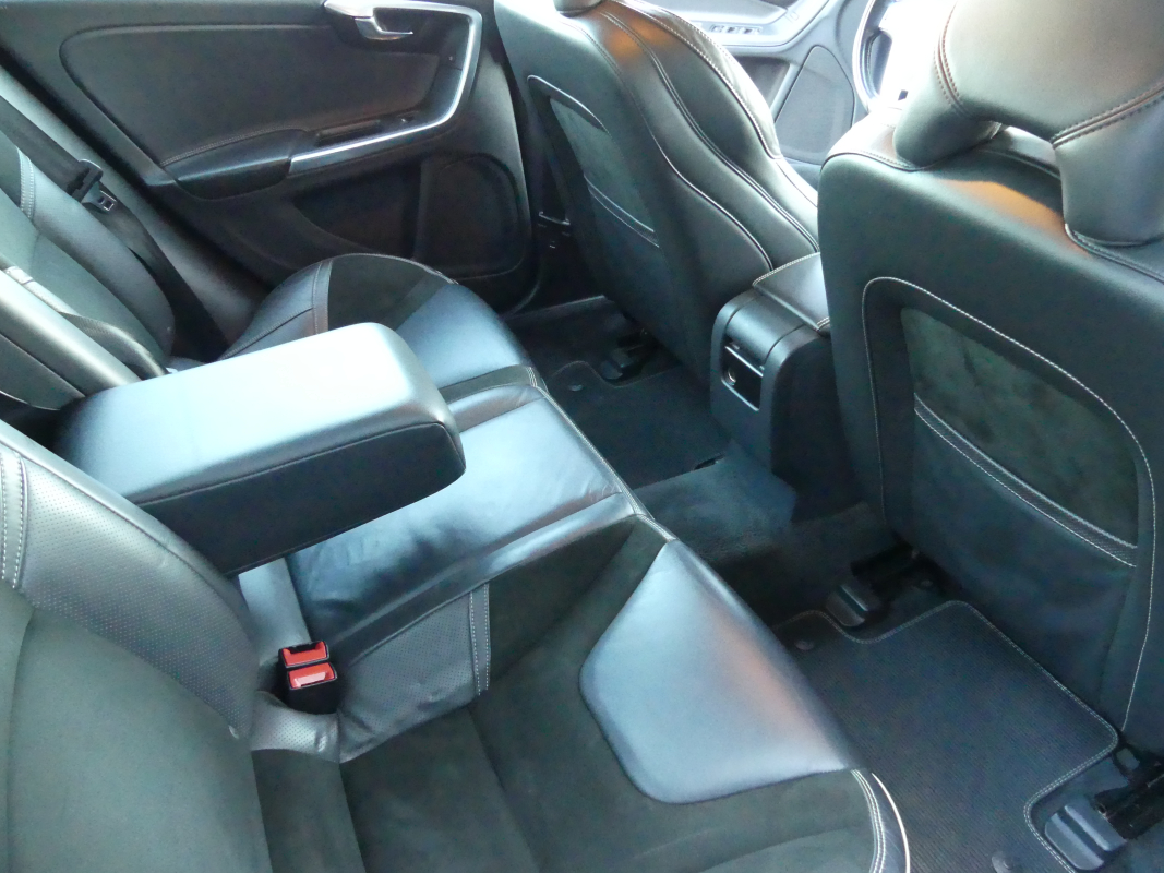 Volvo S60 — 12