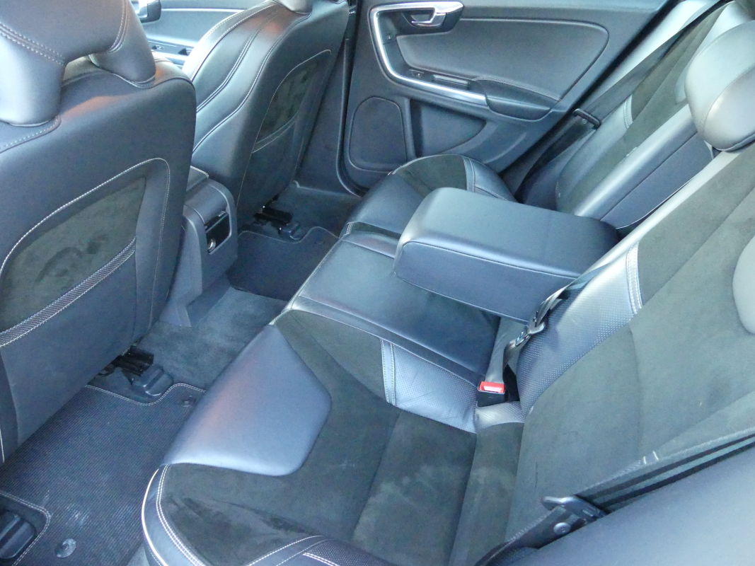 Volvo S60 — 30