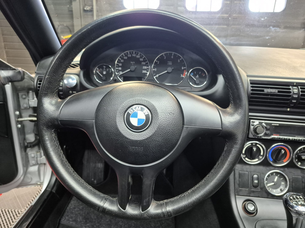 Bmw Z3 — 23