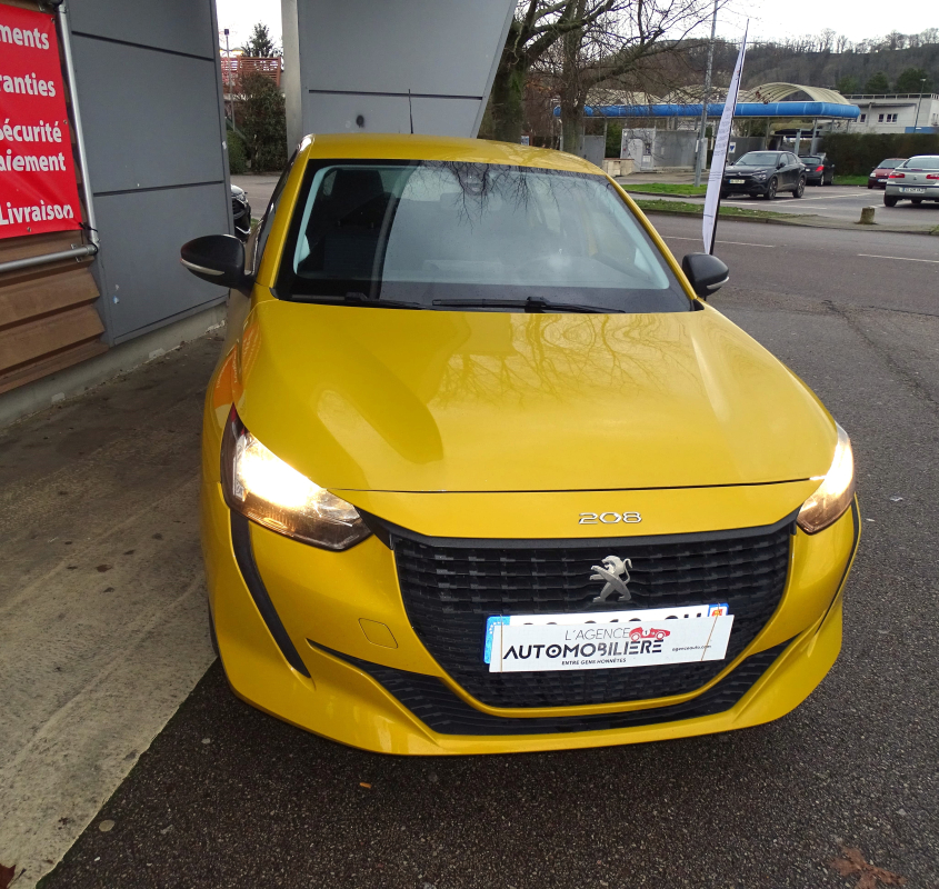 Peugeot 208 — 5