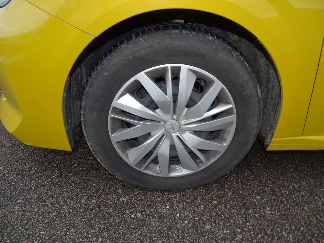 Peugeot 208 — 36