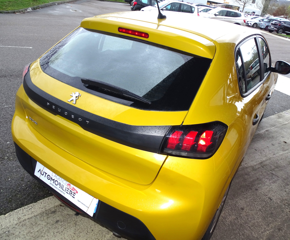 Peugeot 208 — 22