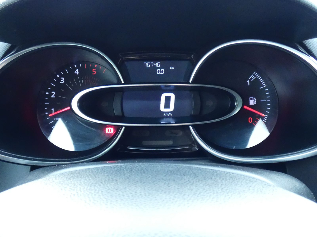 Renault Clio — 16