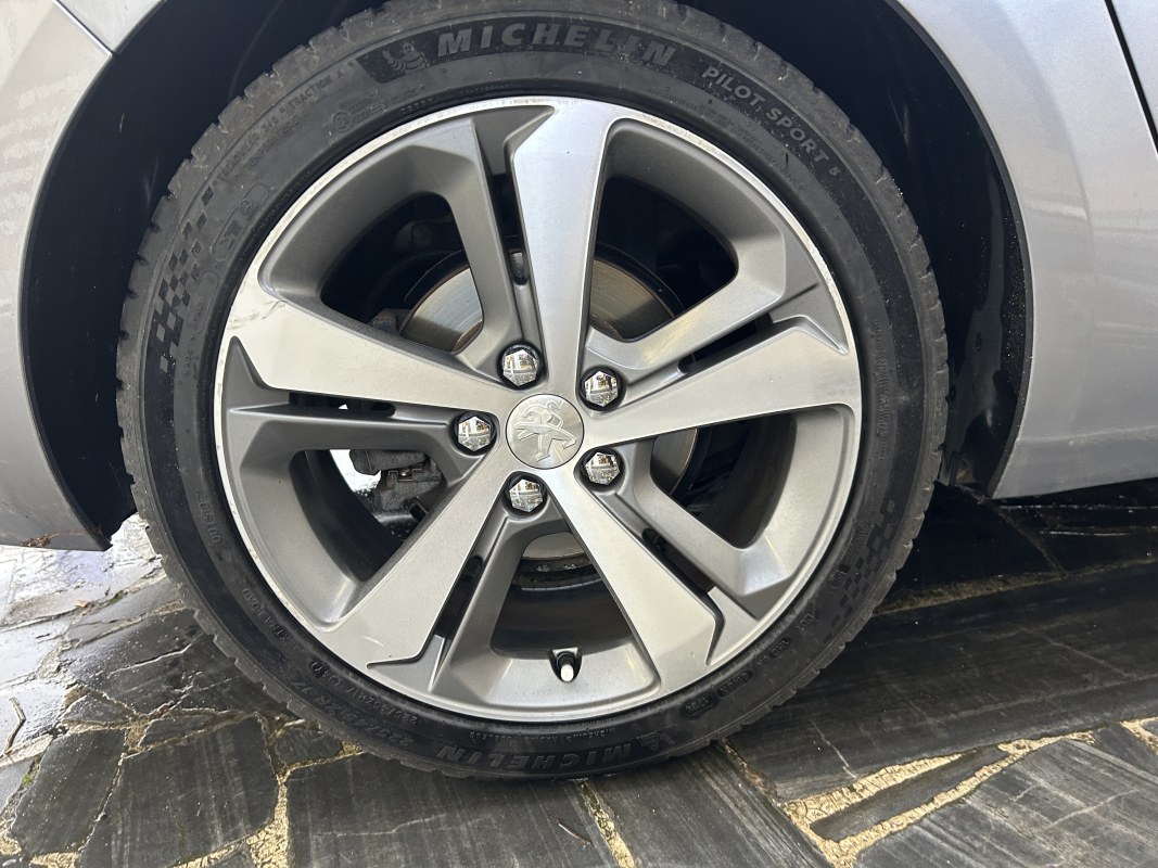 Peugeot 308 SW — 16