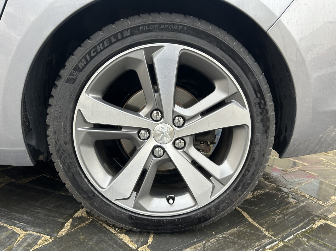 Peugeot 308 SW — 18