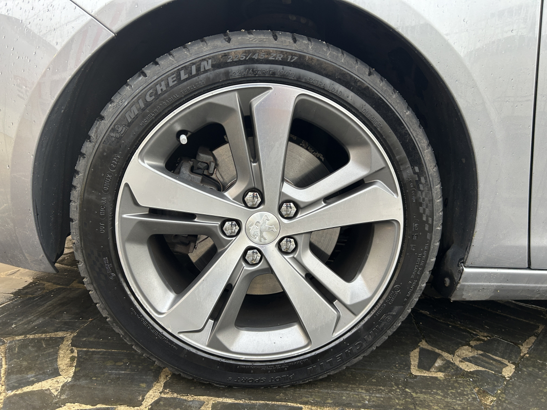 Peugeot 308 SW — 19