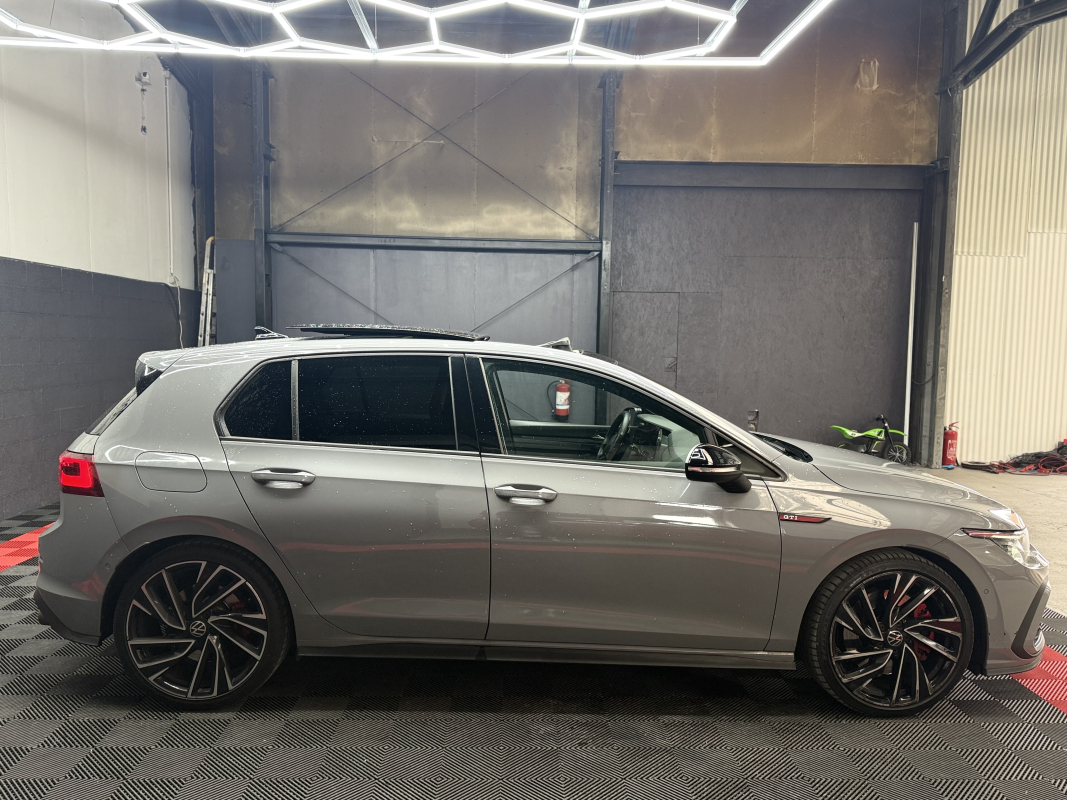 Volkswagen Golf — 4