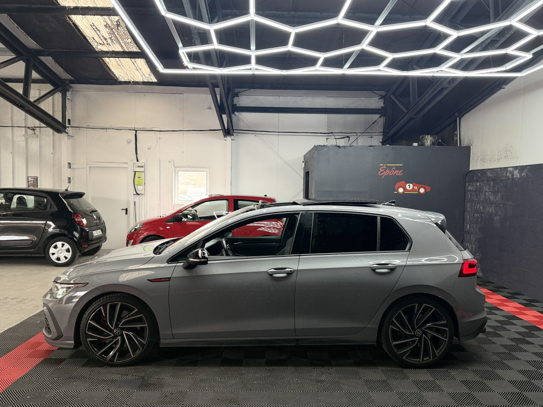 Volkswagen Golf — 7