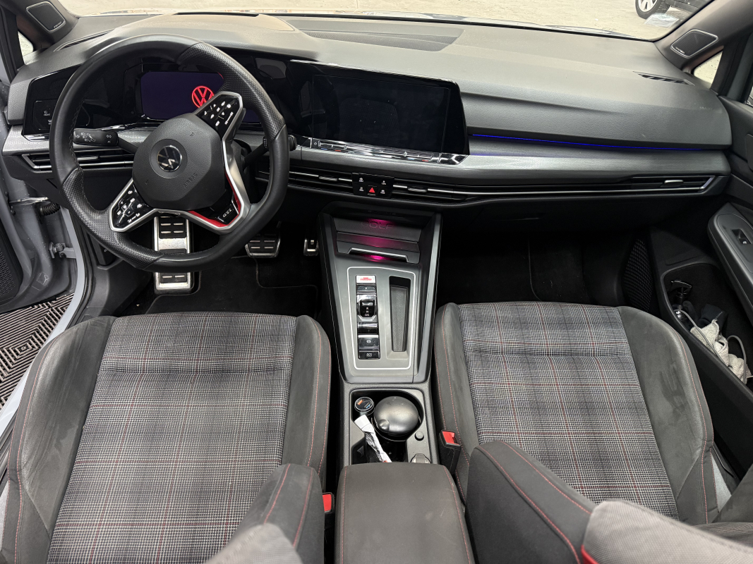 Volkswagen Golf — 15