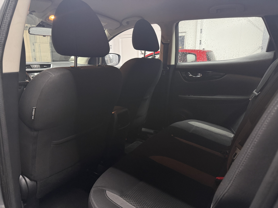 Nissan Qashqai — 10