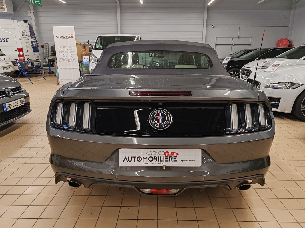 Ford Mustang — 5