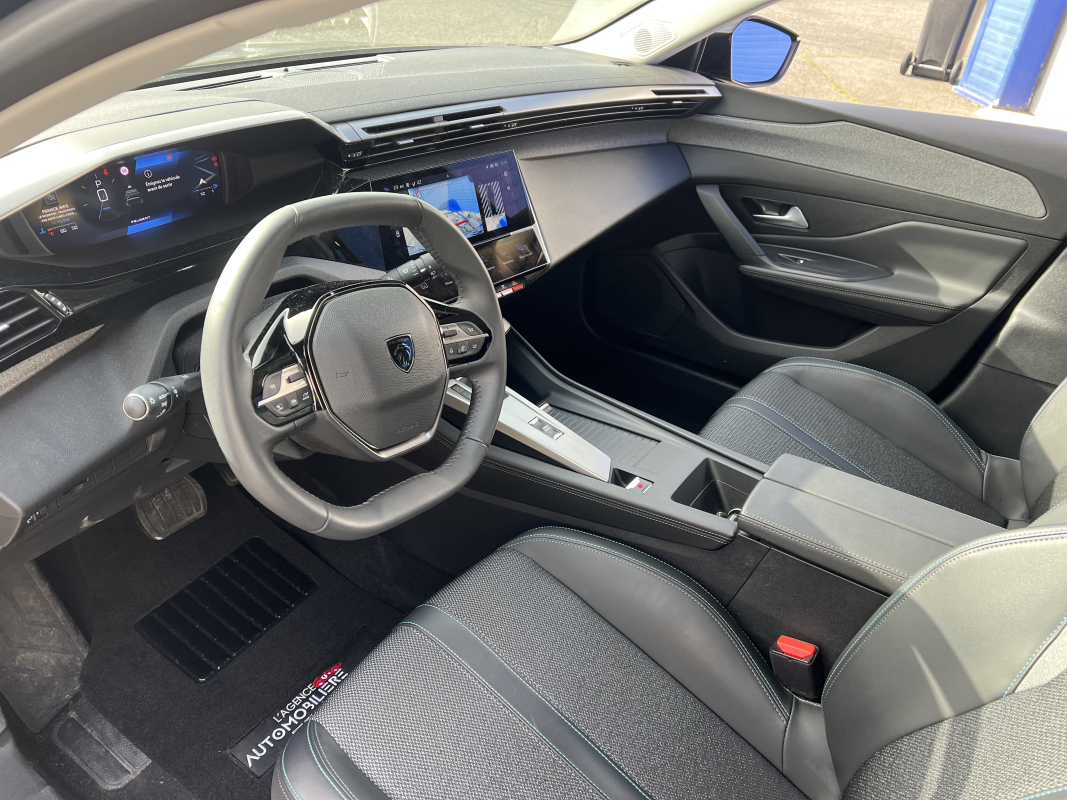 Peugeot 308 — 10