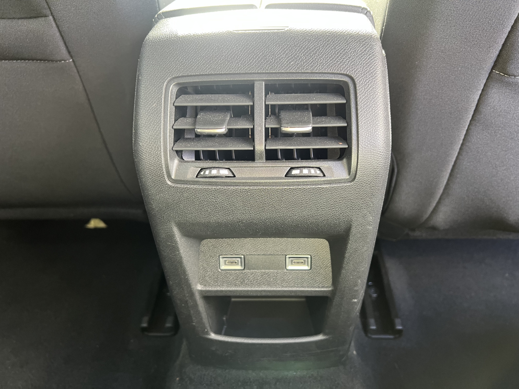 Peugeot 308 — 23