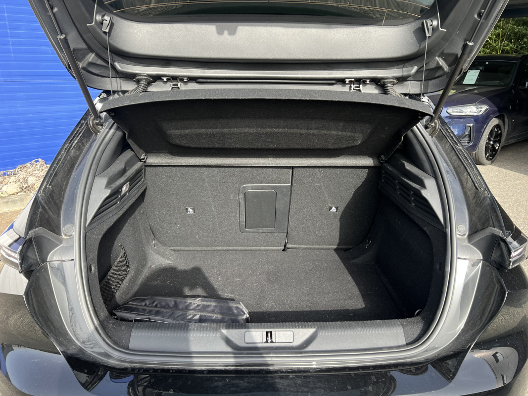 Peugeot 308 — 36