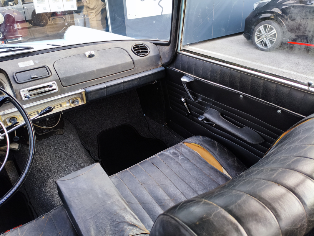 Peugeot 404 — 17