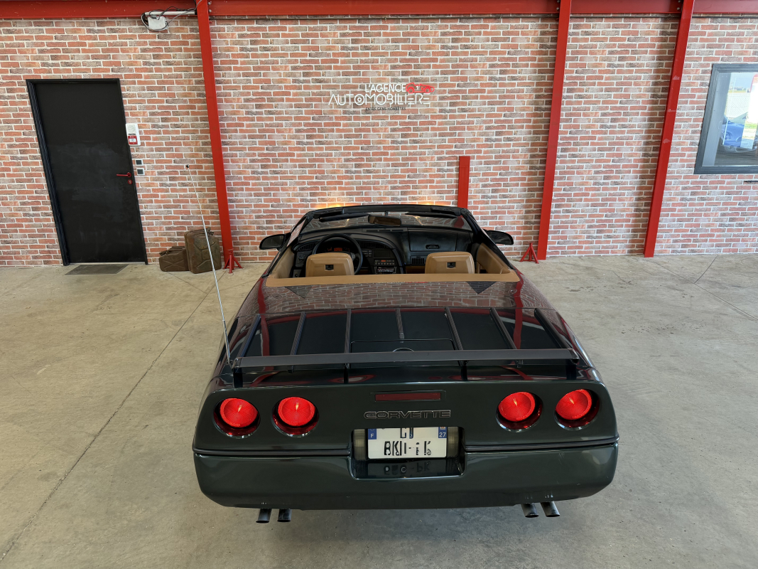 Chevrolet Corvette — 16