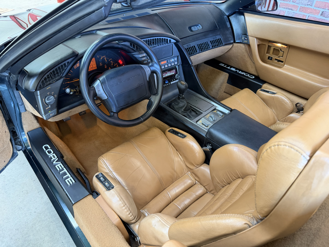 Chevrolet Corvette — 26
