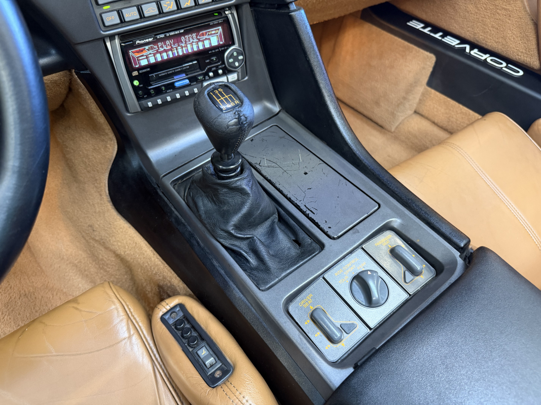 Chevrolet Corvette — 37