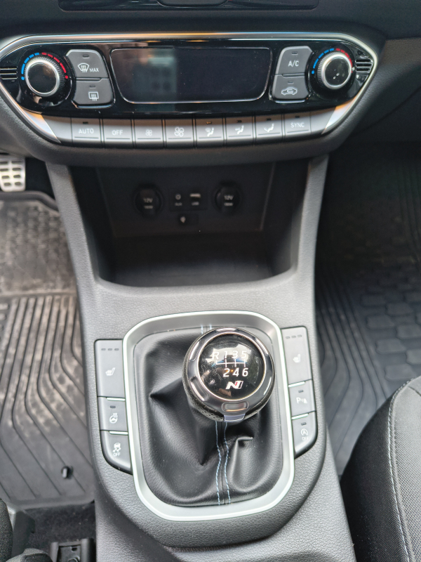 Hyundai i30 — 14