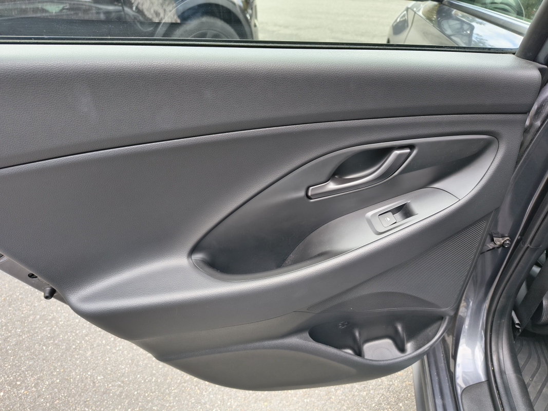 Hyundai i30 — 24