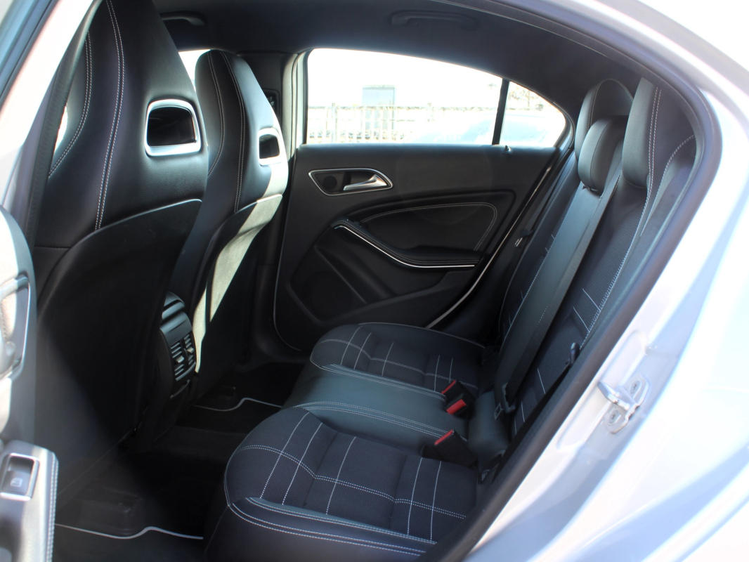 Mercedes Classe A — 28