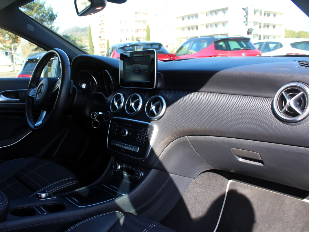 Mercedes Classe A — 33