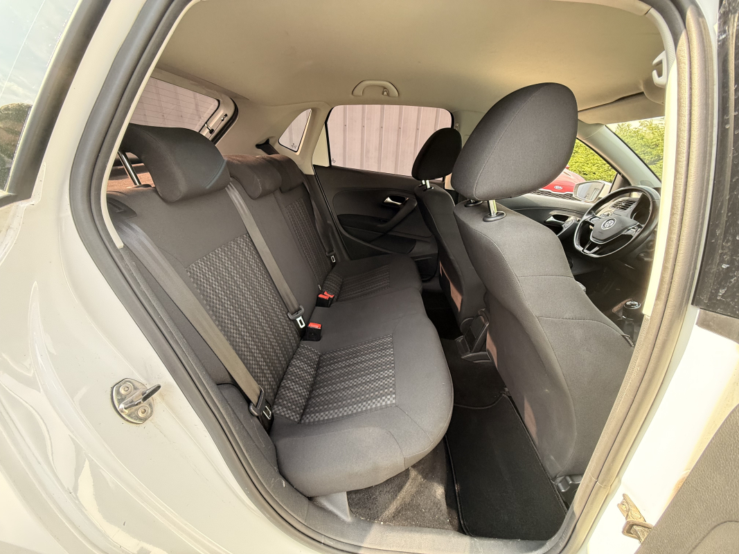 Volkswagen Polo — 14