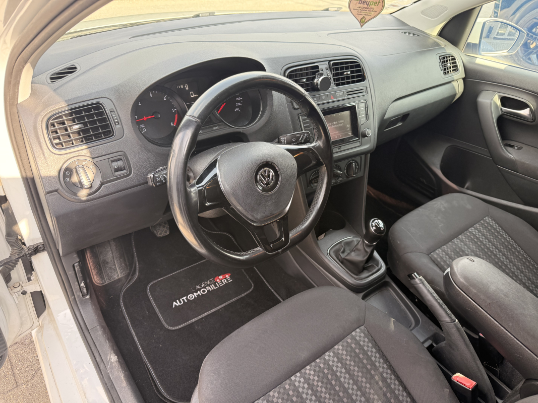 Volkswagen Polo — 13