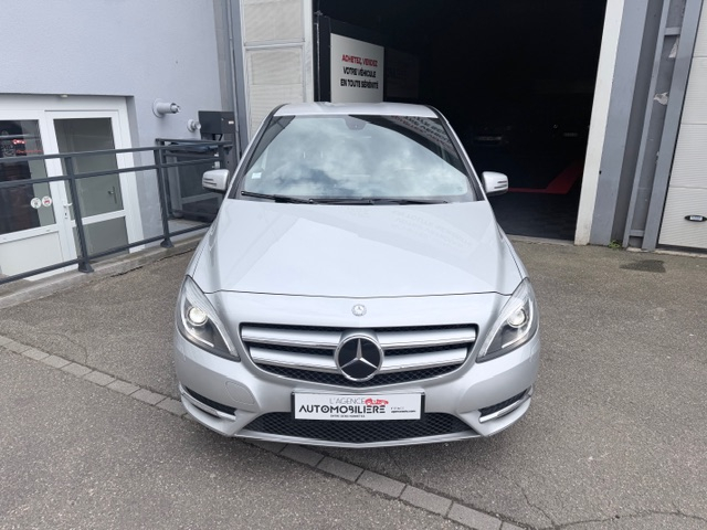 Mercedes Classe B — 23