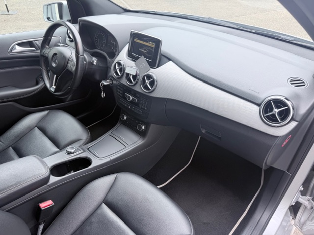 Mercedes Classe B — 15
