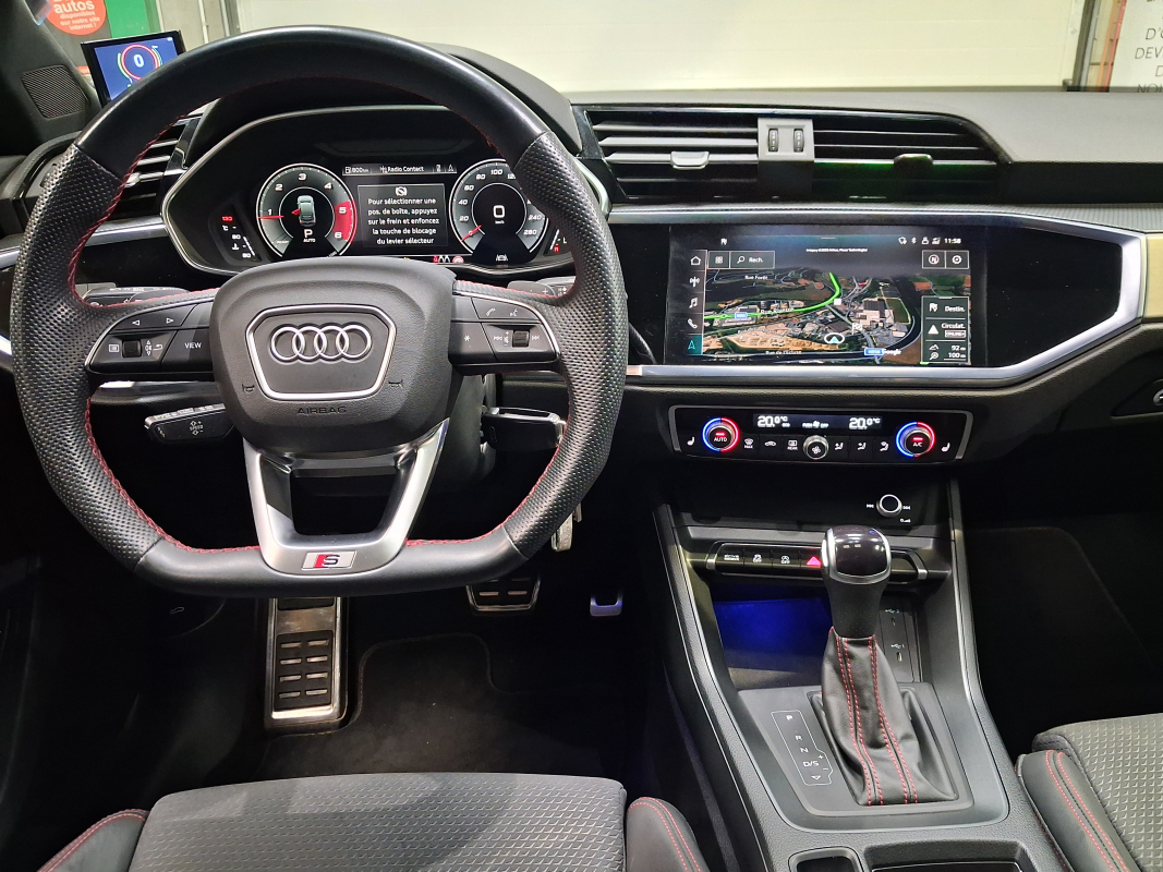 Audi Q3 — 14