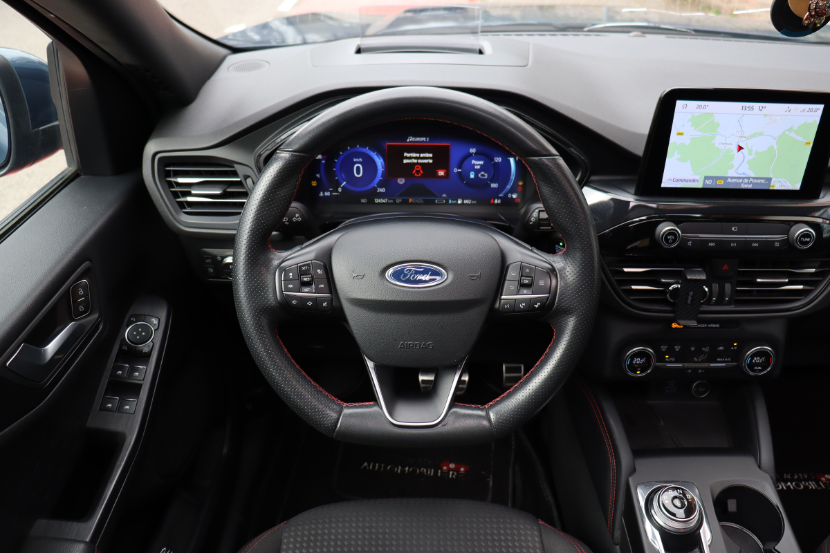 Ford Kuga — 12