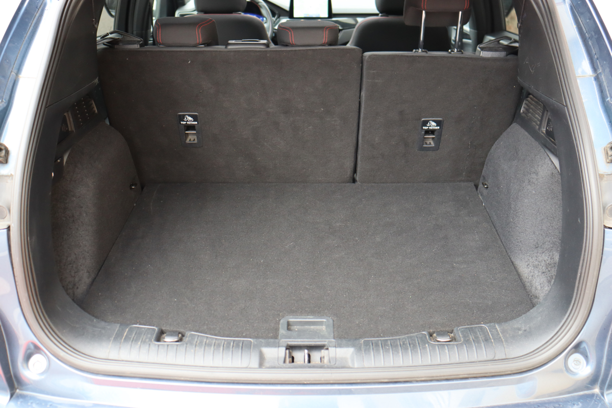 Ford Kuga — 28